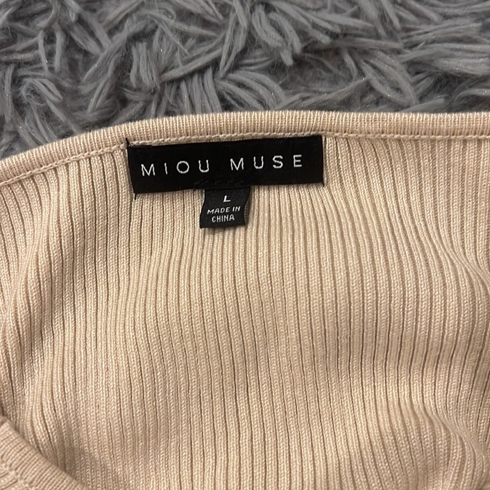 Halter Ribbed Top - Picture 6 of 7